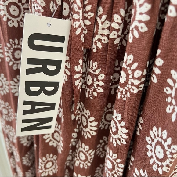 NWT Urban Outfitters Ecote Lovas
Linen Brown Patterned Strappy
Back Jumpsuit - Picture 12 of 15